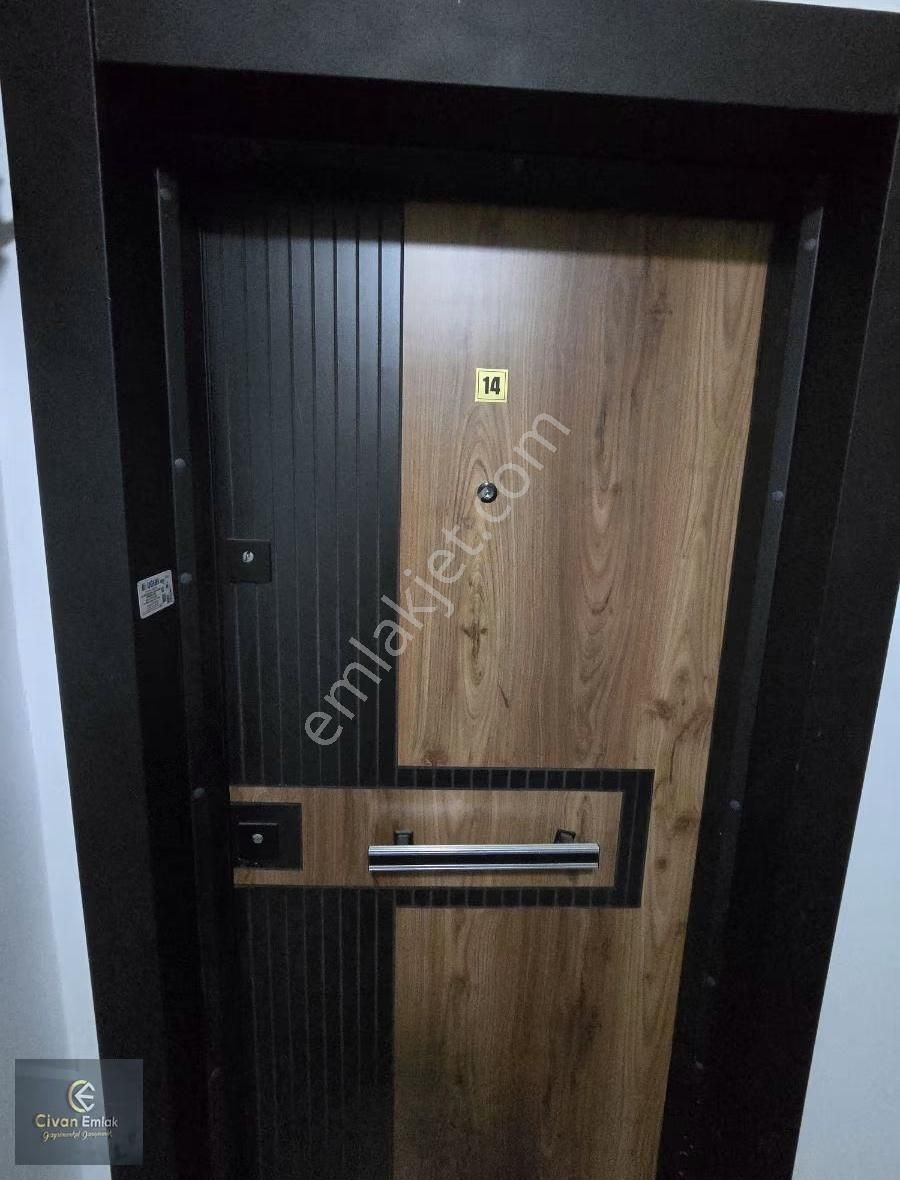 Cok Genis Balkonlu Lüx 1+1 Düz Ayak - Görsel 9