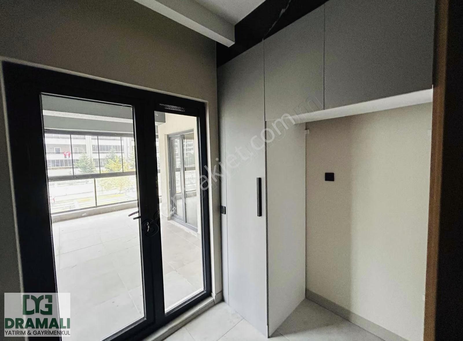 Dramalı'dan 23 Nisan Ostaş Neva'da Satılık 3+1 Lux Daire - Görsel 2