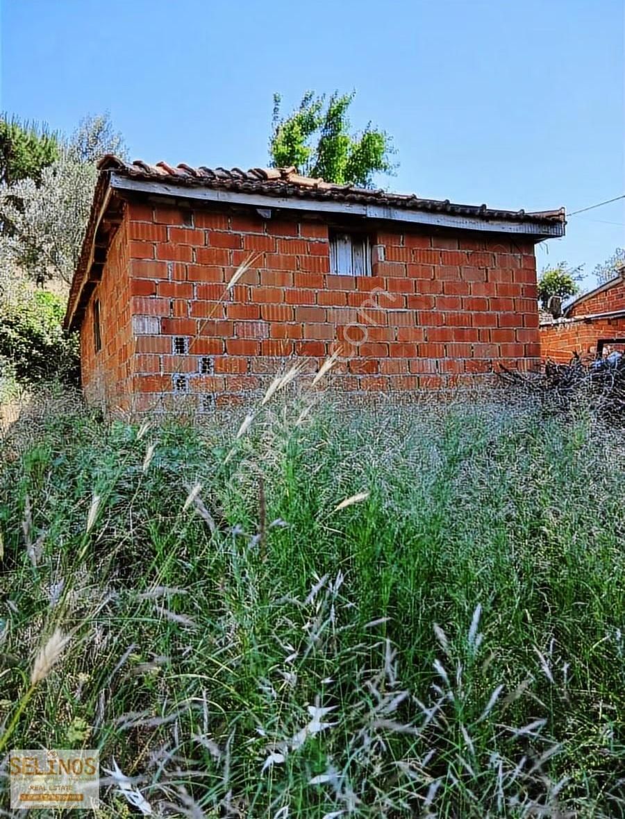 Bergama Çürukbağ 'da 550 M2 Arsa İçerisinde Köy Evi - Görsel 3