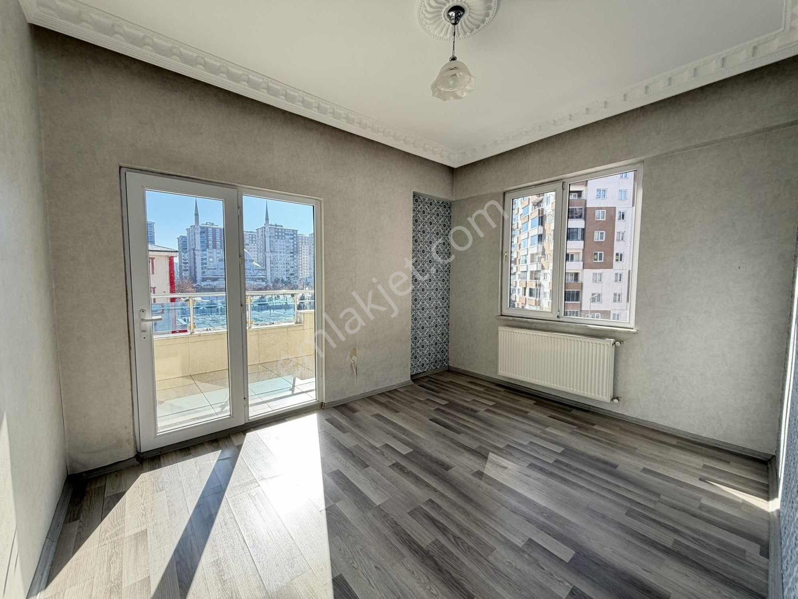 Z Grouptan Karataş Merkezde Güvenlikli Site İçinde 4+1 Daire - Görsel 22