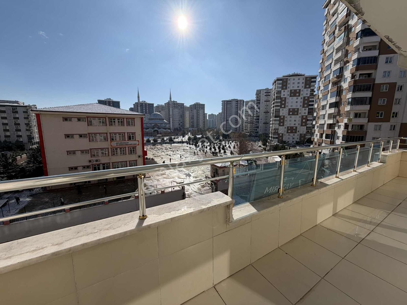 Z Grouptan Karataş Merkezde Güvenlikli Site İçinde 4+1 Daire - Görsel 13