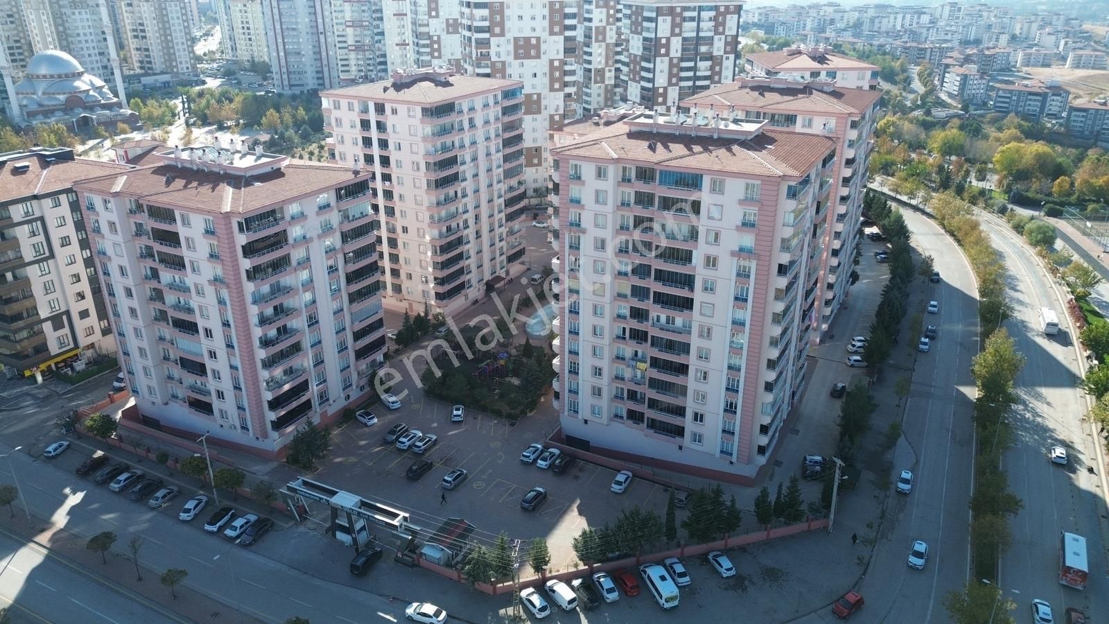 Z Grouptan Karataş Merkezde Güvenlikli Site İçinde 4+1 Daire - Görsel 15