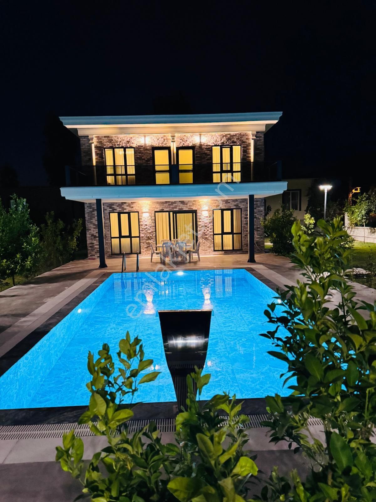 Ana Yolda Prestij: 7.500 M² Bahçeli Lüks Malikane - Görsel 8