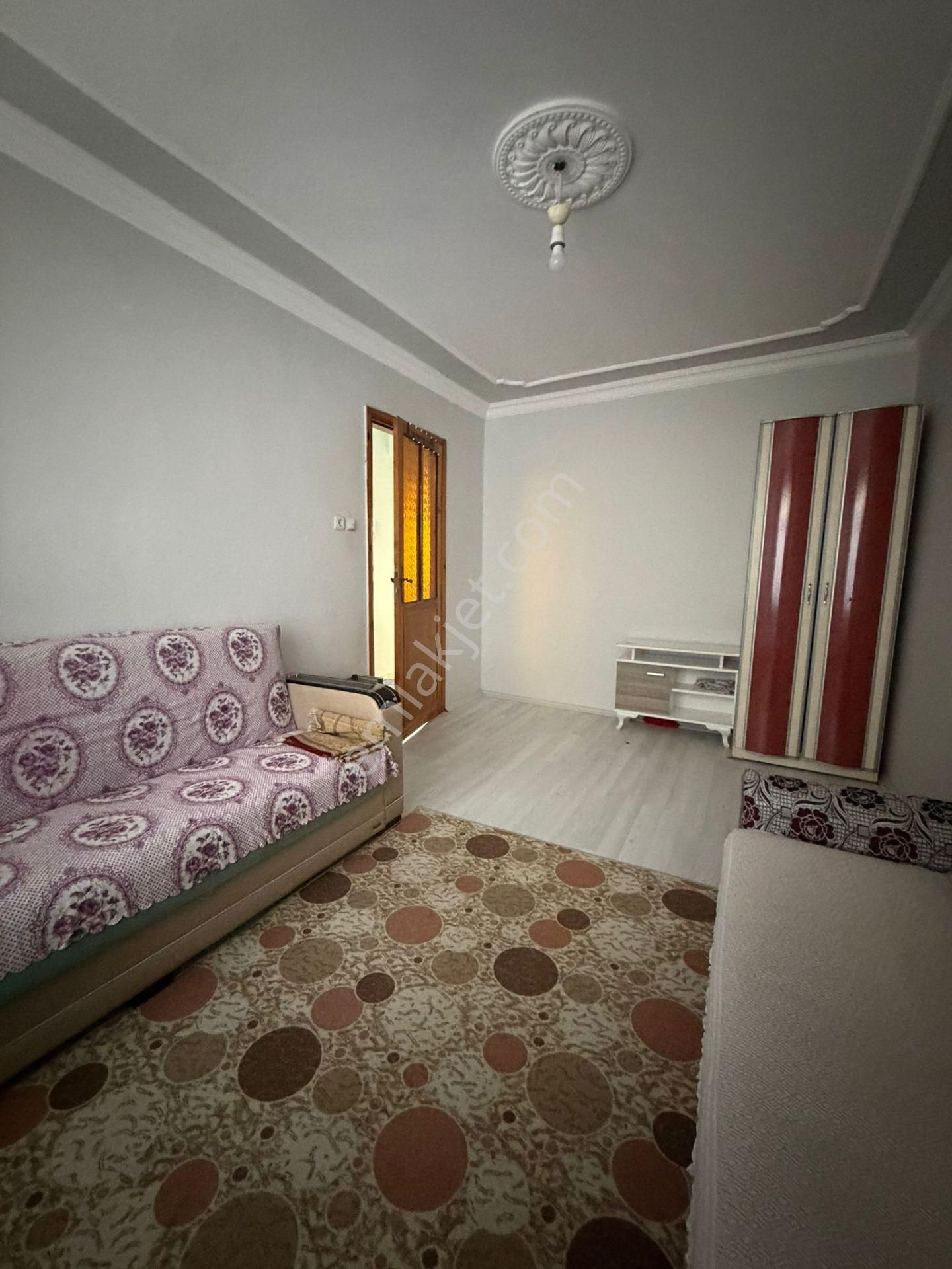 Merkezi Konumda | Ara Kat 2+1 | Ayrı Mutfak | Doğalgaz + Klima | Eşyalı / Eşyasız - Görsel 8