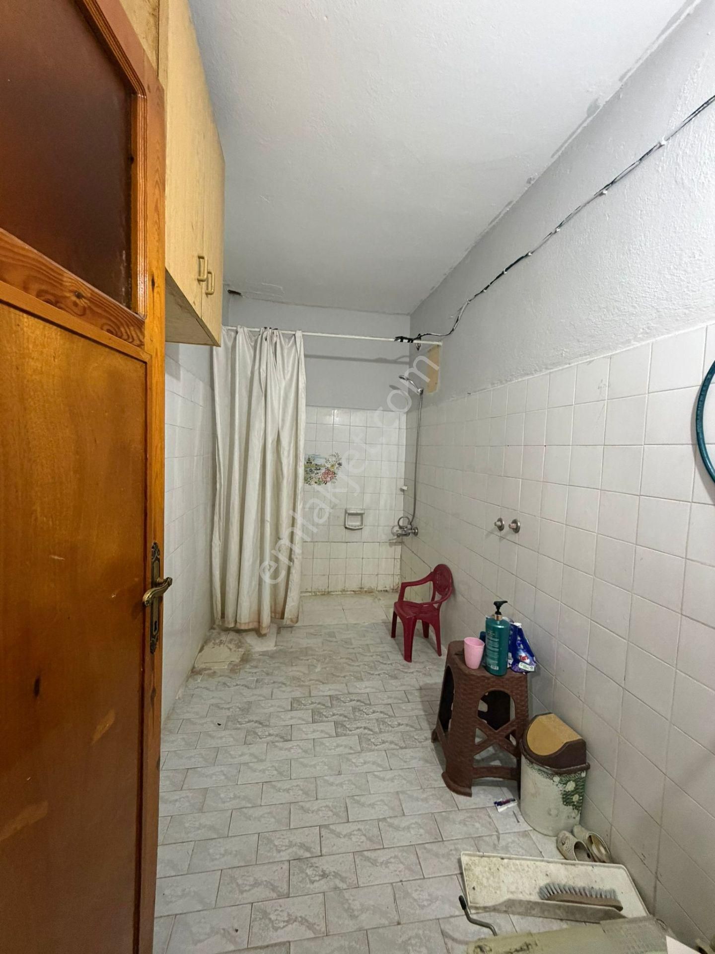 Merkezi Konumda | Ara Kat 2+1 | Ayrı Mutfak | Doğalgaz + Klima | Eşyalı / Eşyasız - Görsel 6