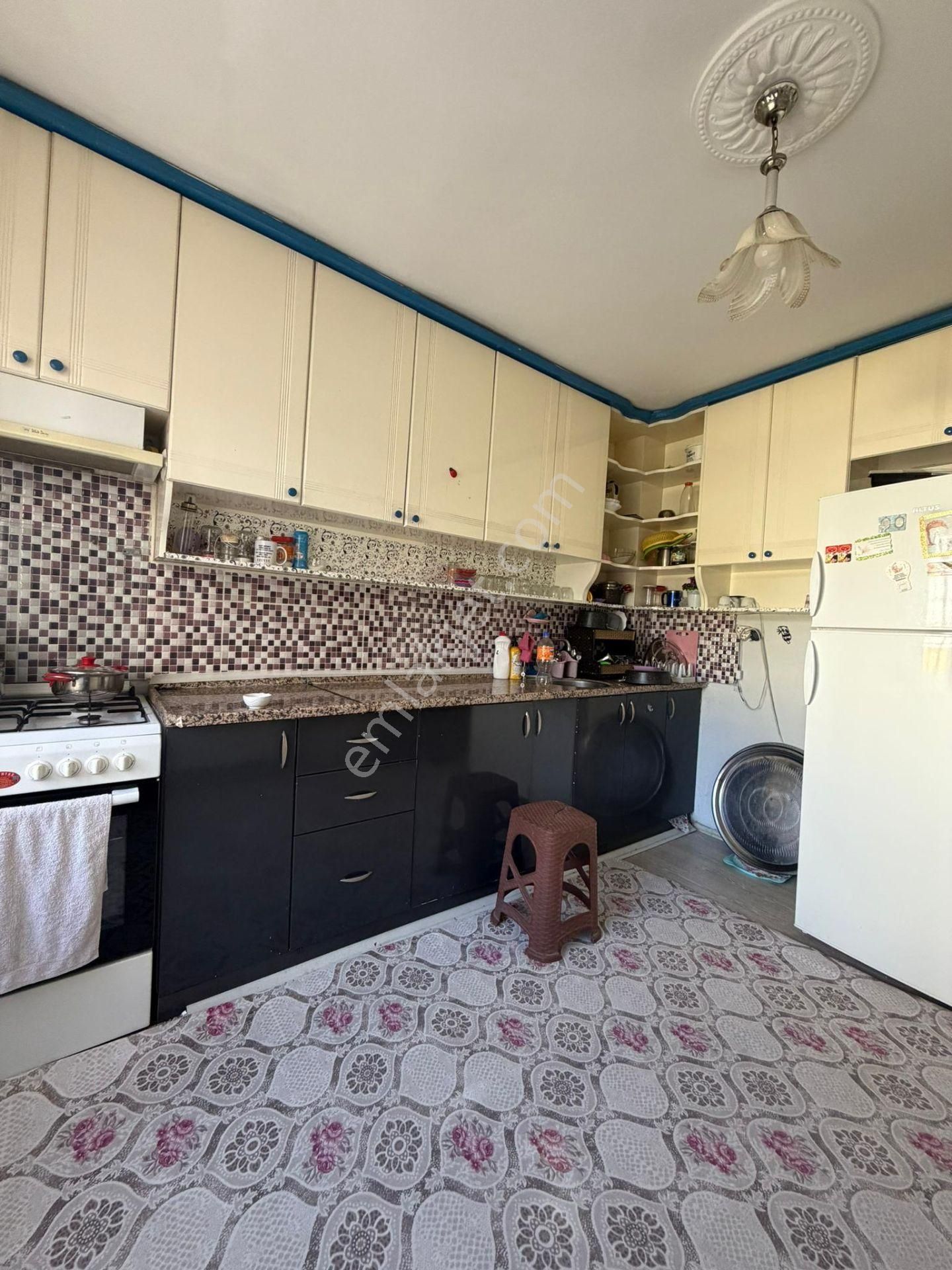 Merkezi Konumda | Ara Kat 2+1 | Ayrı Mutfak | Doğalgaz + Klima | Eşyalı / Eşyasız - Görsel 13