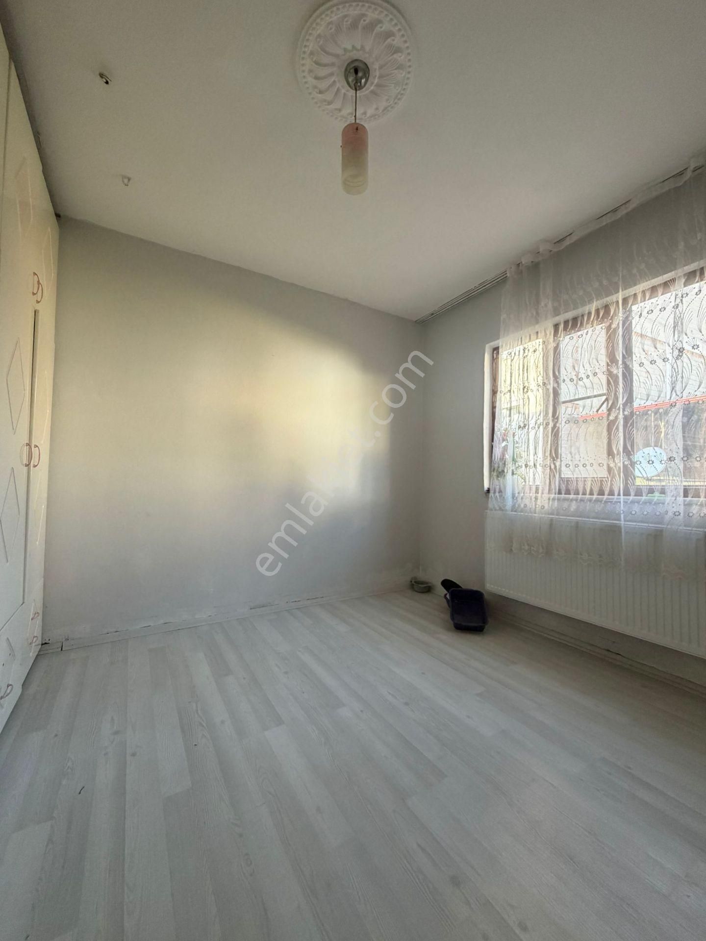 Merkezi Konumda | Ara Kat 2+1 | Ayrı Mutfak | Doğalgaz + Klima | Eşyalı / Eşyasız - Görsel 10