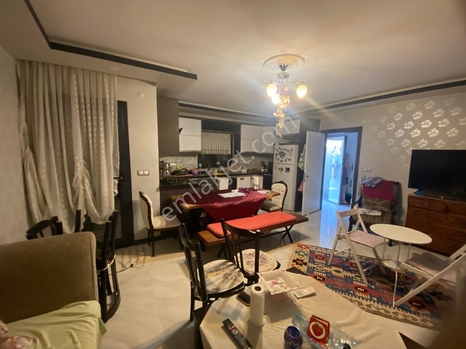 4+1 Büyük Bahçeli Köşe Villa Havuzlu Site İçerisinde - Görsel 12