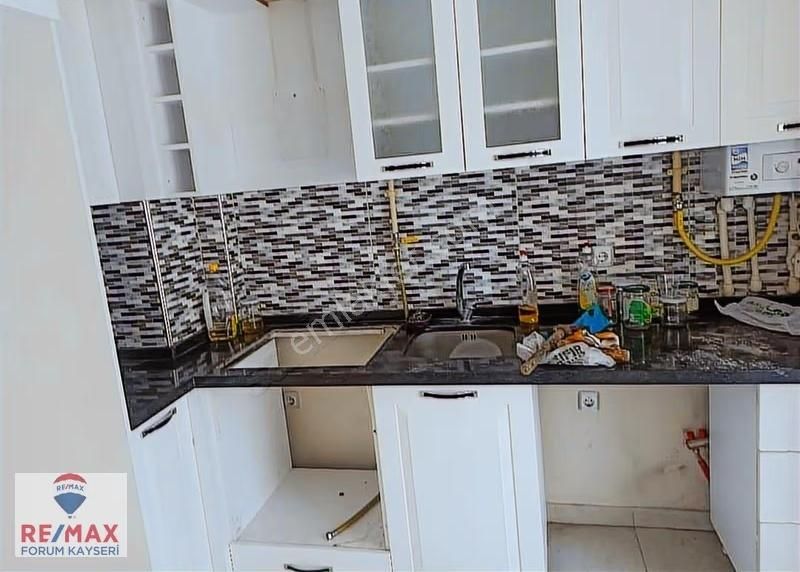 Gülük Mahallesinde Kombili Arakat Satılık 3+1 Daire - Görsel 4