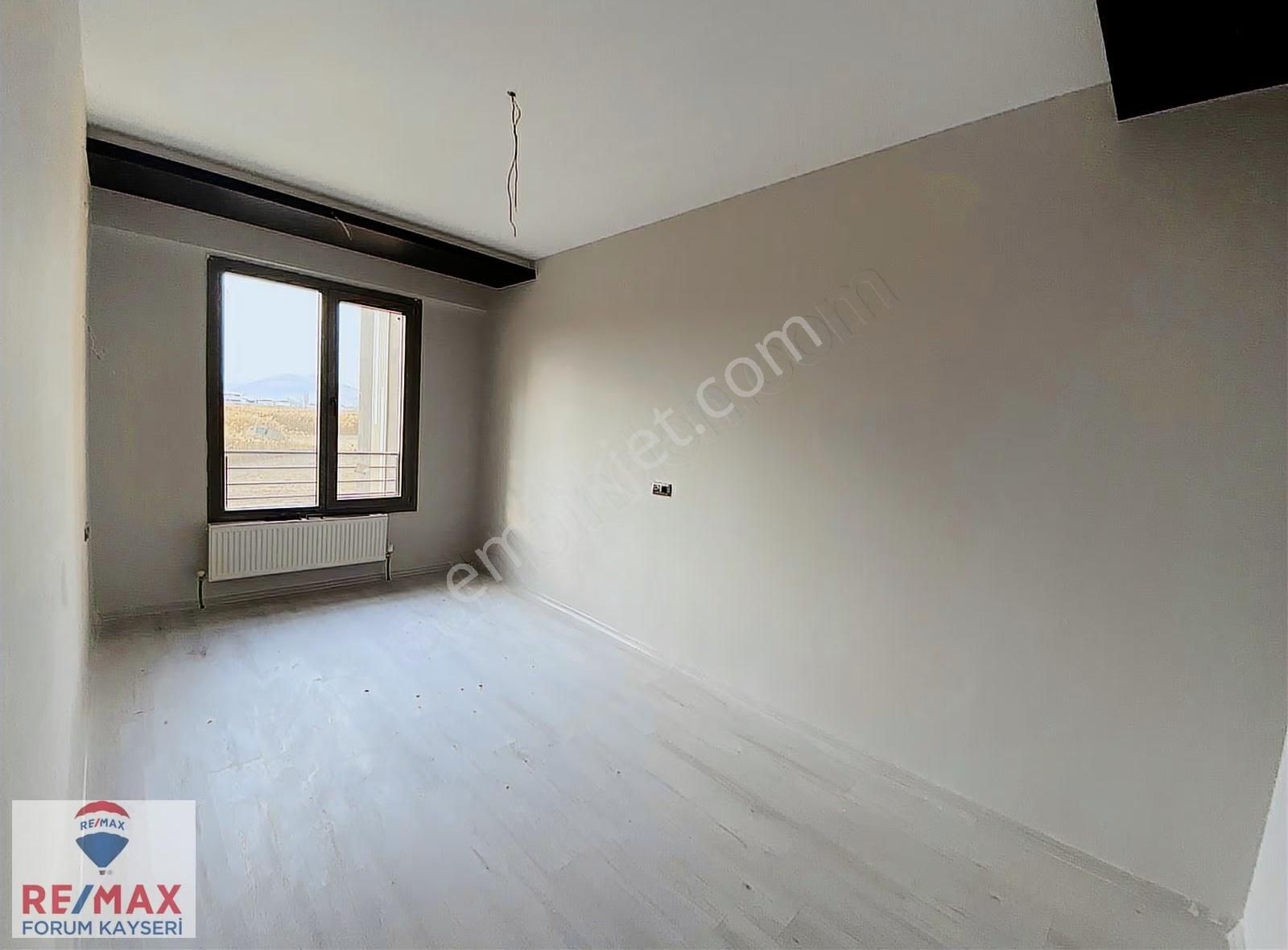 Şehir Hastahanesi Yanında Yatay Mimari 3.5+1 Villa - Görsel 6