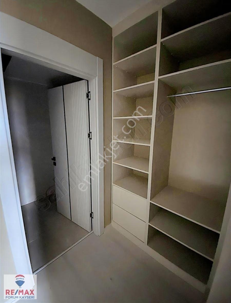 Şehir Hastahanesi Yanında Yatay Mimari 3.5+1 Villa - Görsel 20