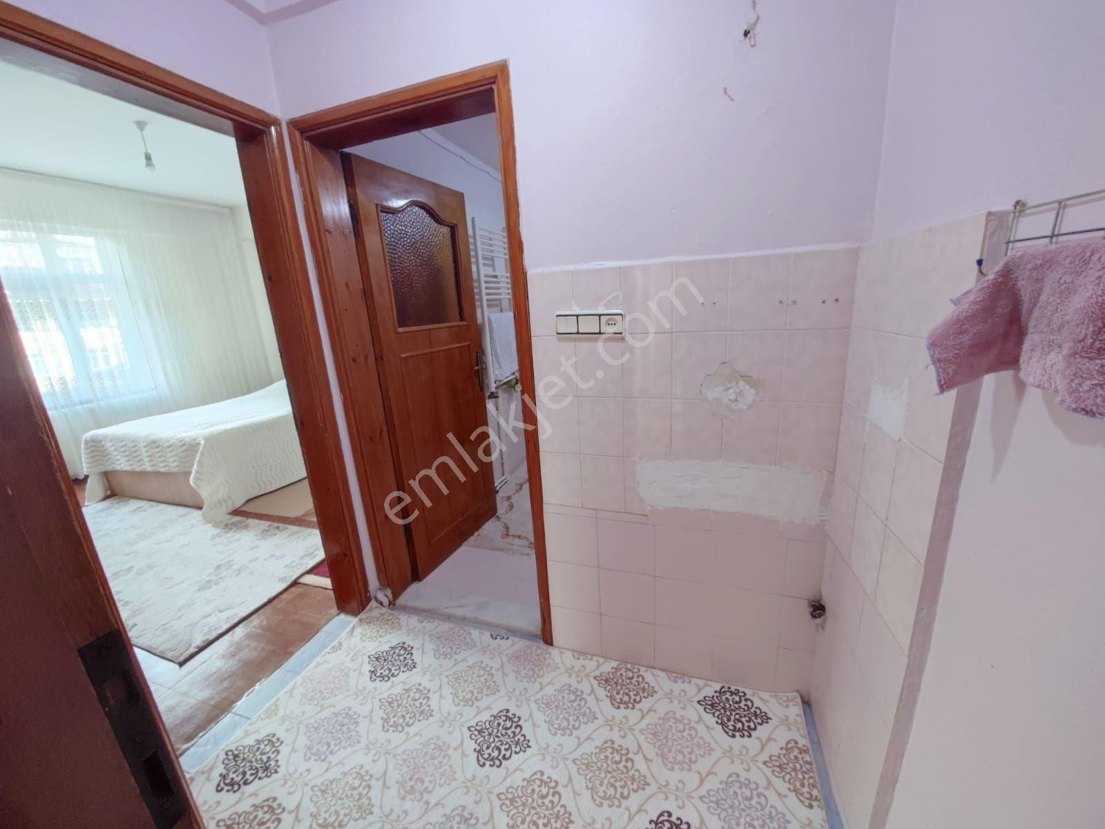 Pendik Fevzi Çakmak'ta 120 M2 Kombili 3+1 Asansörlü Daire - Görsel 27