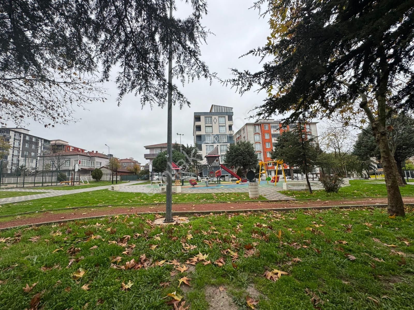 Akyüz Gayrimenkul Den; Ataturk Mah De Iskanlı,kombılı ,satılık 2+1 Daire - Görsel 4