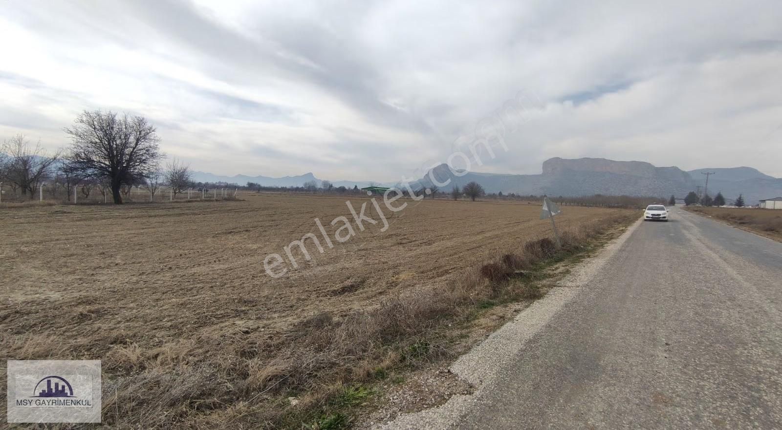 Burdur Bucak Gündoğdu Mahallesinde 6.642 M2 Satılık Tarla - Görsel 8