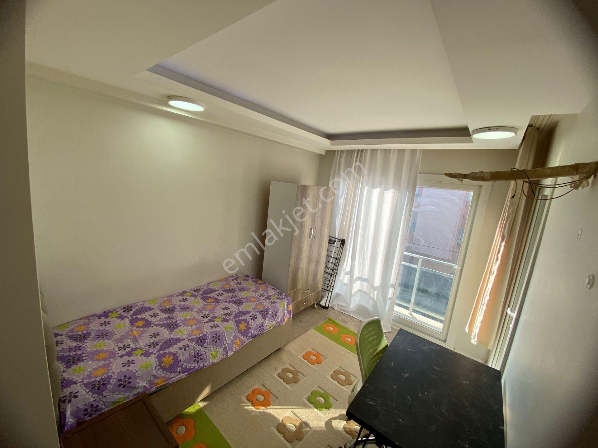 Adana Çukurovada Turgut Özal Bulvarına Yakın Eşyaları Yeni 2+1 Fırsat Kiralık Daire - Görsel 18