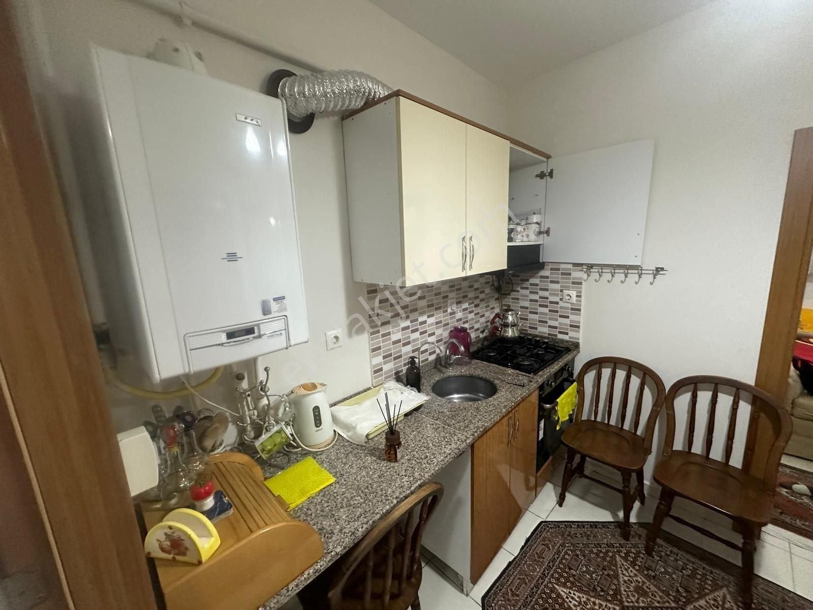 Beylikdüzü Yakupluda 1+1 70 M2 Eşyalı Kiralık Daire Metrobüse 15 Dk Yürüme Mesafesinde - Görsel 35