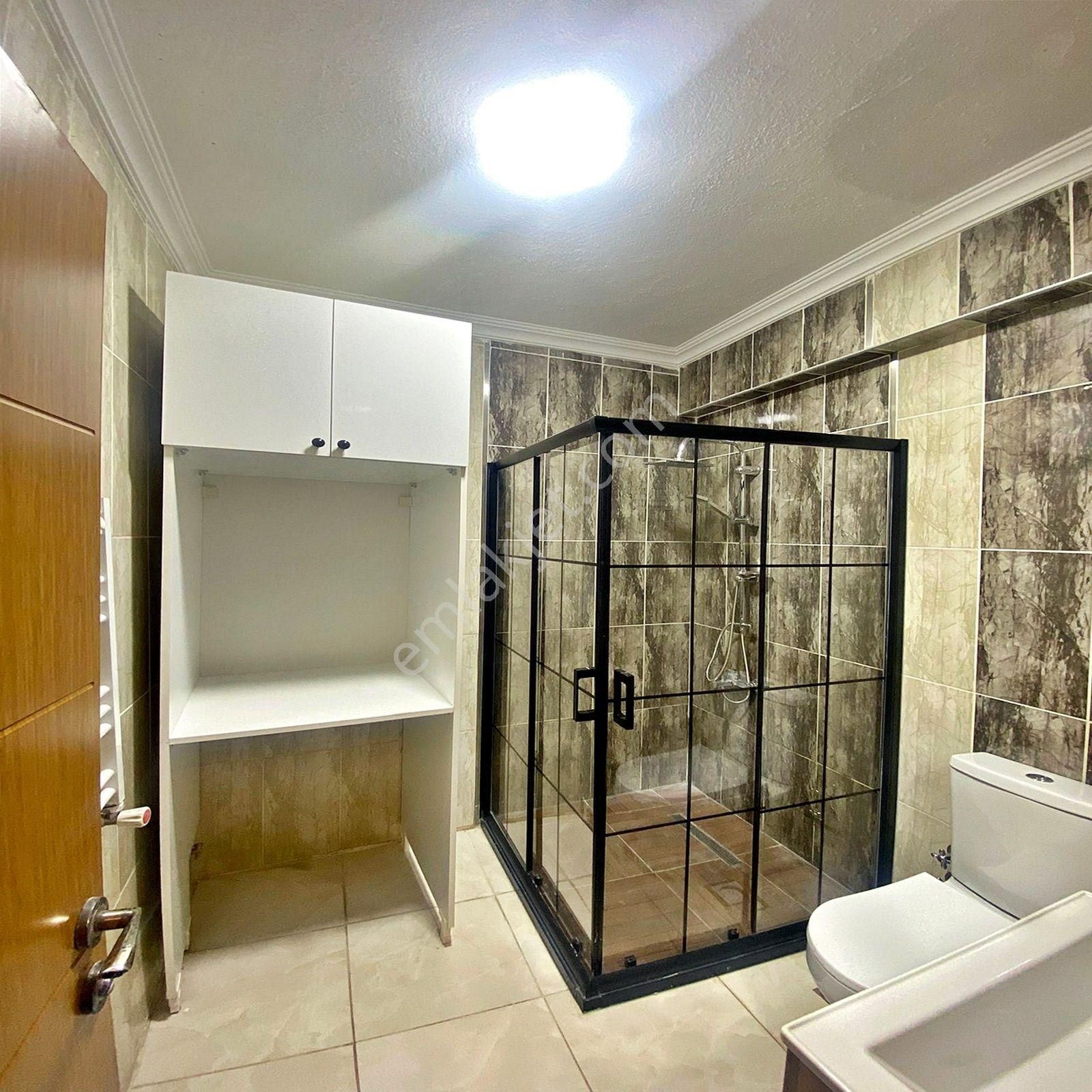 Metrobüse Yürüme Mesafesinde 2+1 Lüks Balkonlu Bahçe Katı - Görsel 13