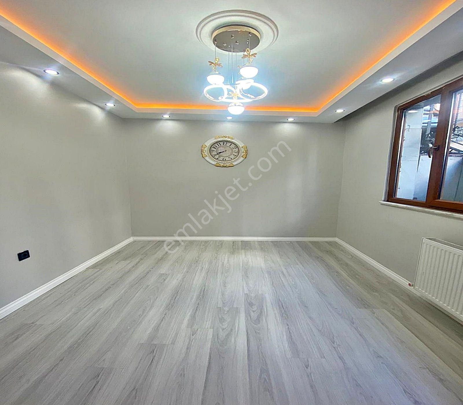 Metrobüse Yürüme Mesafesinde 2+1 Lüks Balkonlu Bahçe Katı - Görsel 4