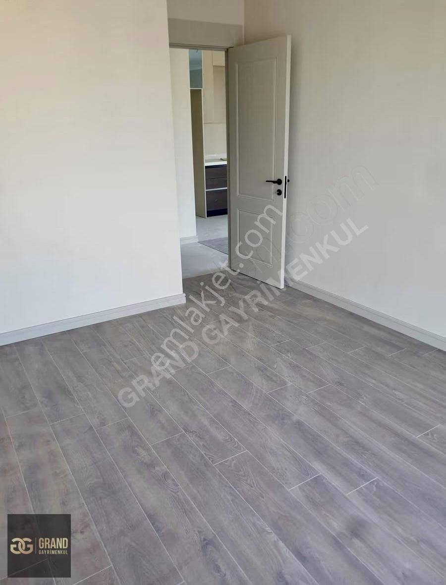 Yeni Batı (cumhuriyet Mah.) Sıfır 1+1 Fırsat Daire - Görsel 11