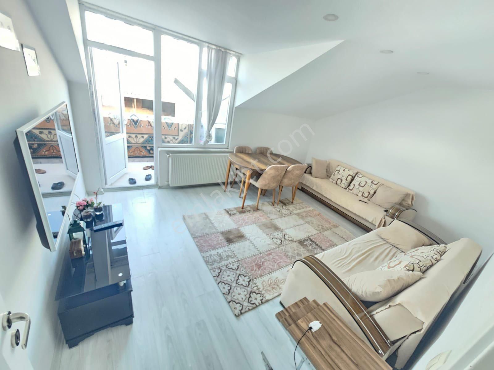 Baykal İnş. Sultangazi 50 Yıl Mah Kiralık Catı Katı Eşyalı - Görsel 2