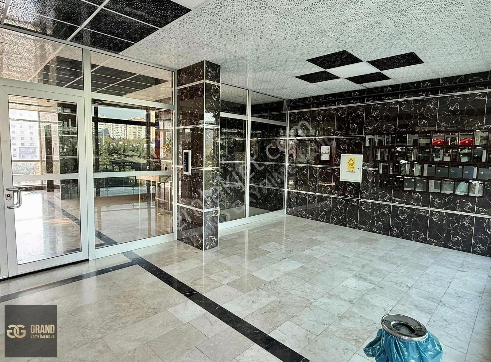 Turgut Özal'da Geniş Ferah Cadde Üstü 3+1 174 M2 Daire - Görsel 11