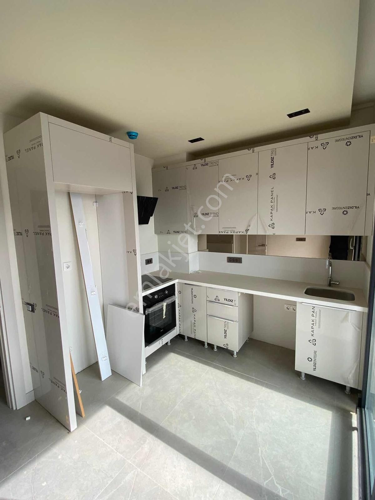 Altıntaşda Ara Kat İskanlı Kapalı Otp Ayrı Mutfaklı 2+1 - Görsel 13