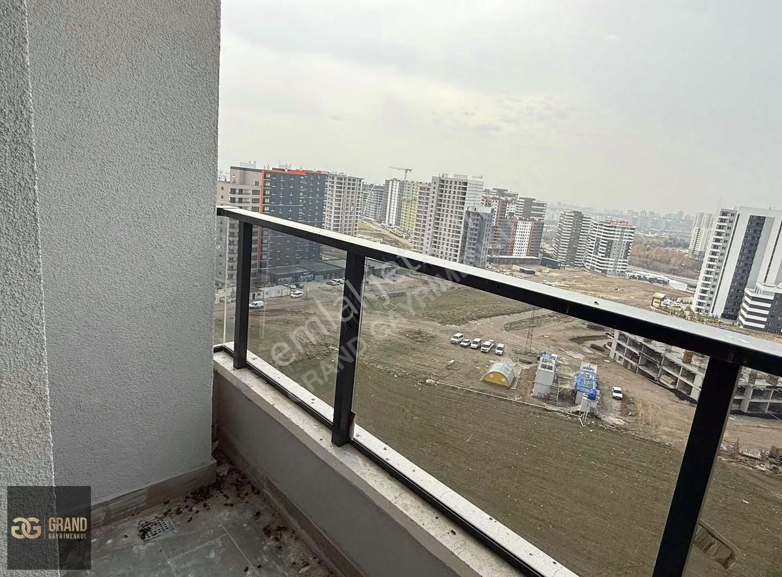 Susuz'da Ultra Lüx Oturuma Hazır 4+1 170 M2 Net Daire - Görsel 35