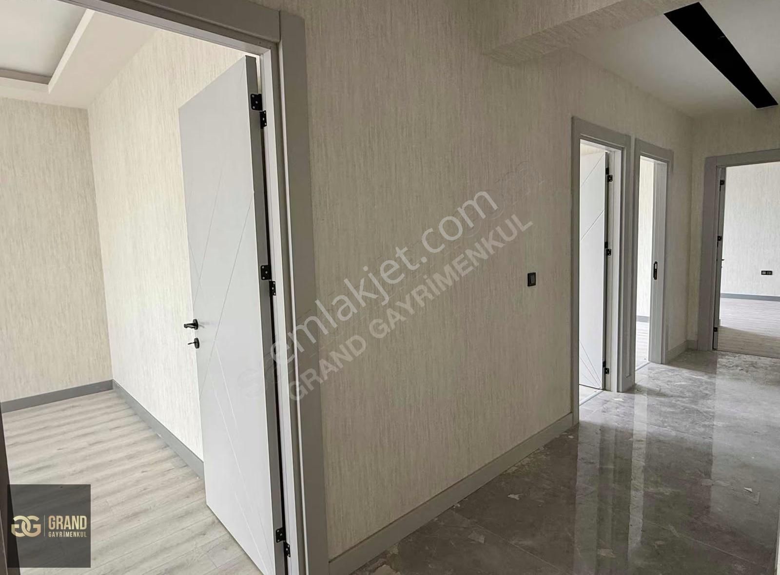 Susuz'da Ultra Lüx Oturuma Hazır 4+1 170 M2 Net Daire - Görsel 25