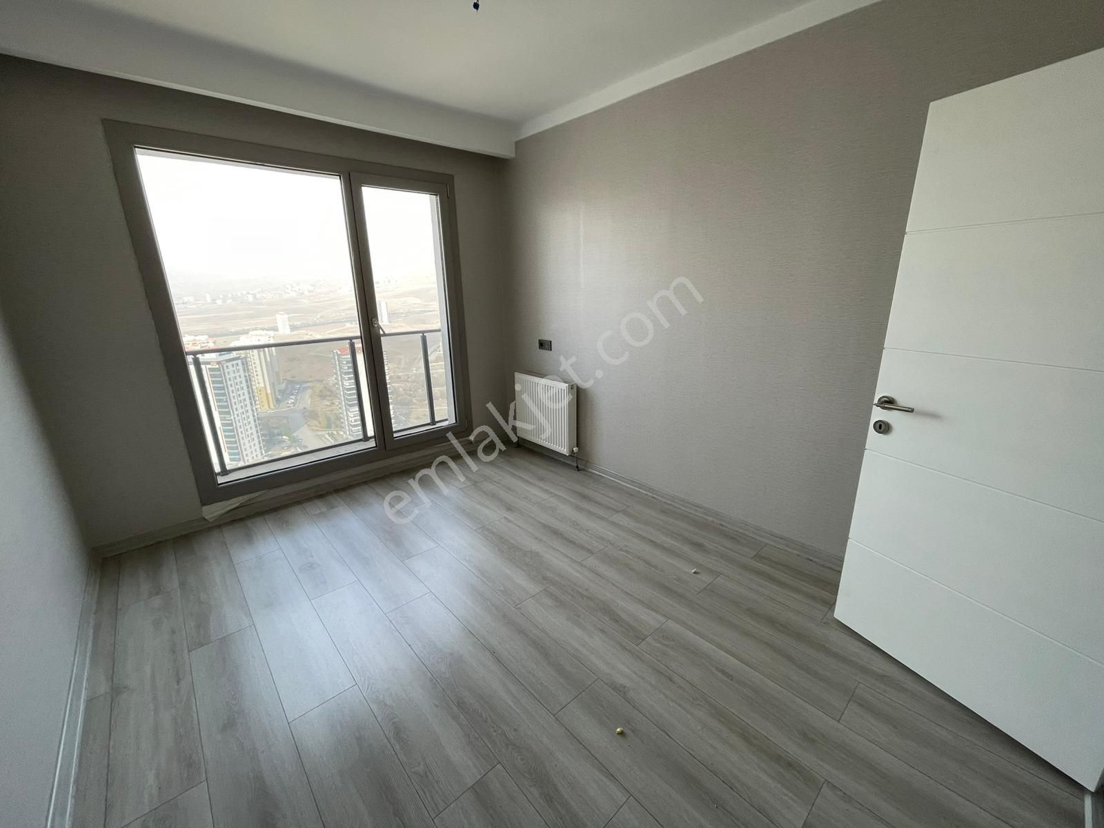 Ovacık'ta Çift Girişli Çift Mutfaklı Kilerli Saunalı Full Yapılı - Görsel 14