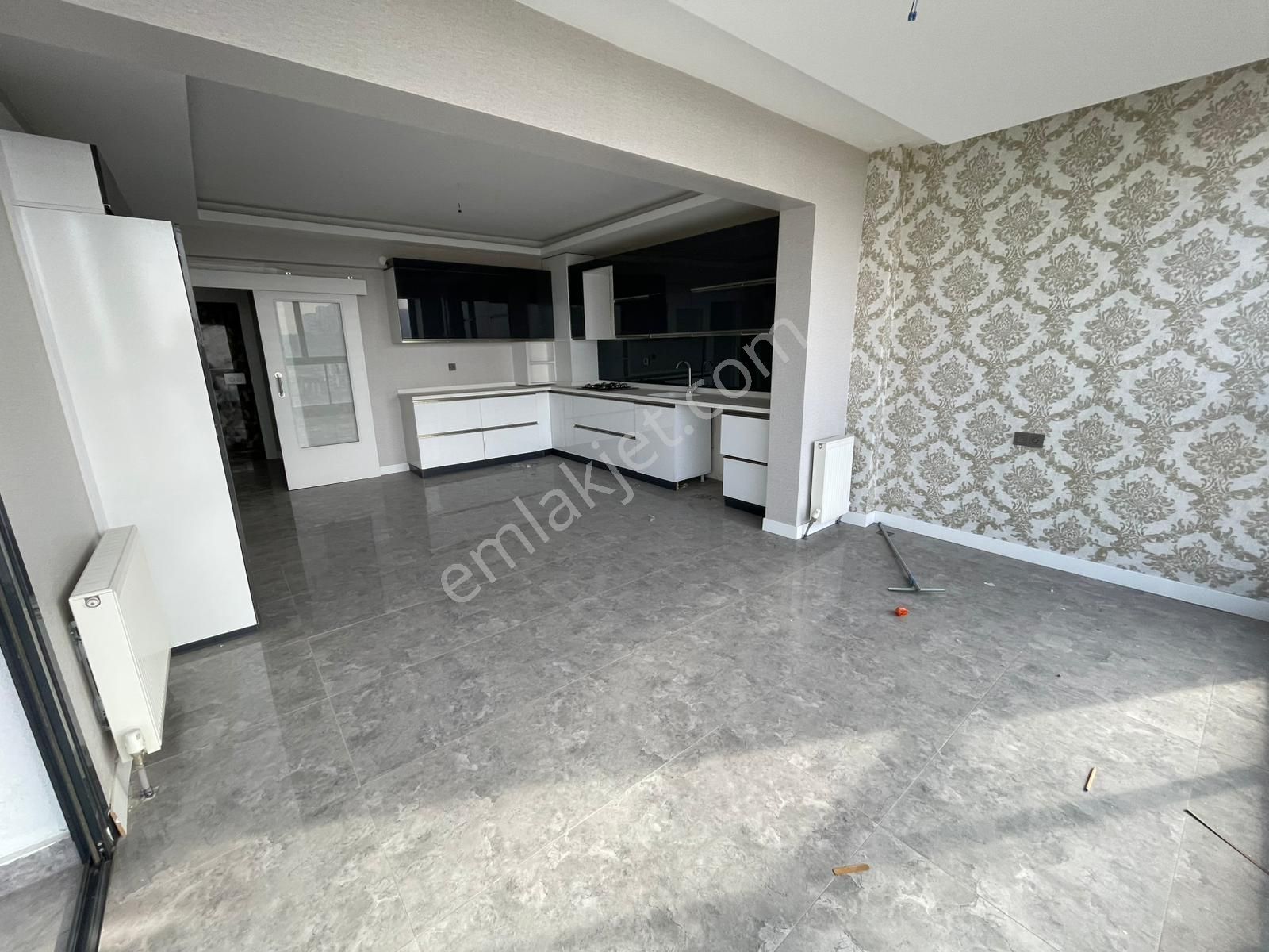 Ovacık'ta Çift Girişli Çift Mutfaklı Kilerli Saunalı Full Yapılı - Görsel 20