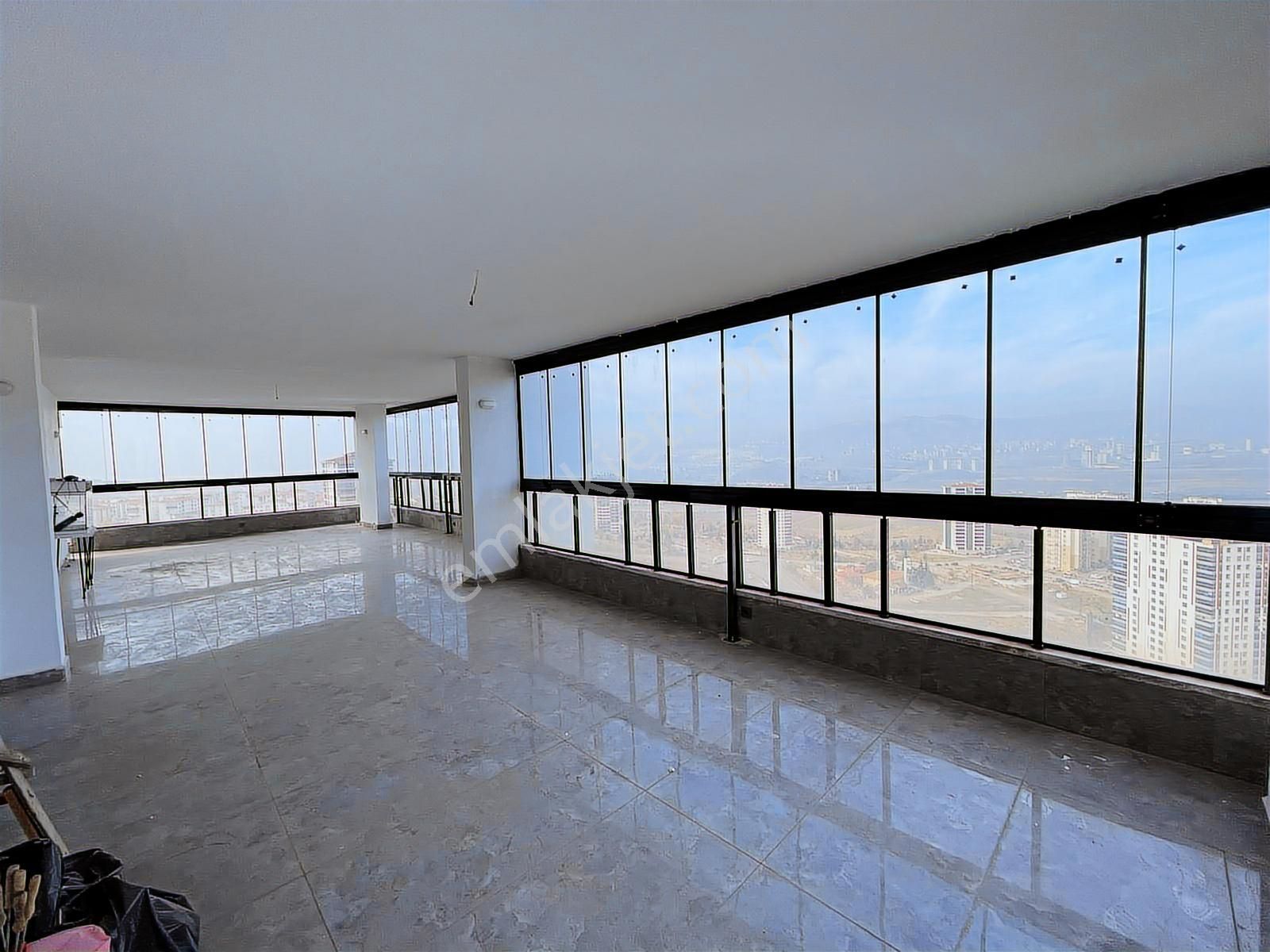 Ovacık'ta Çift Girişli Çift Mutfaklı Kilerli Saunalı Full Yapılı - Görsel 4