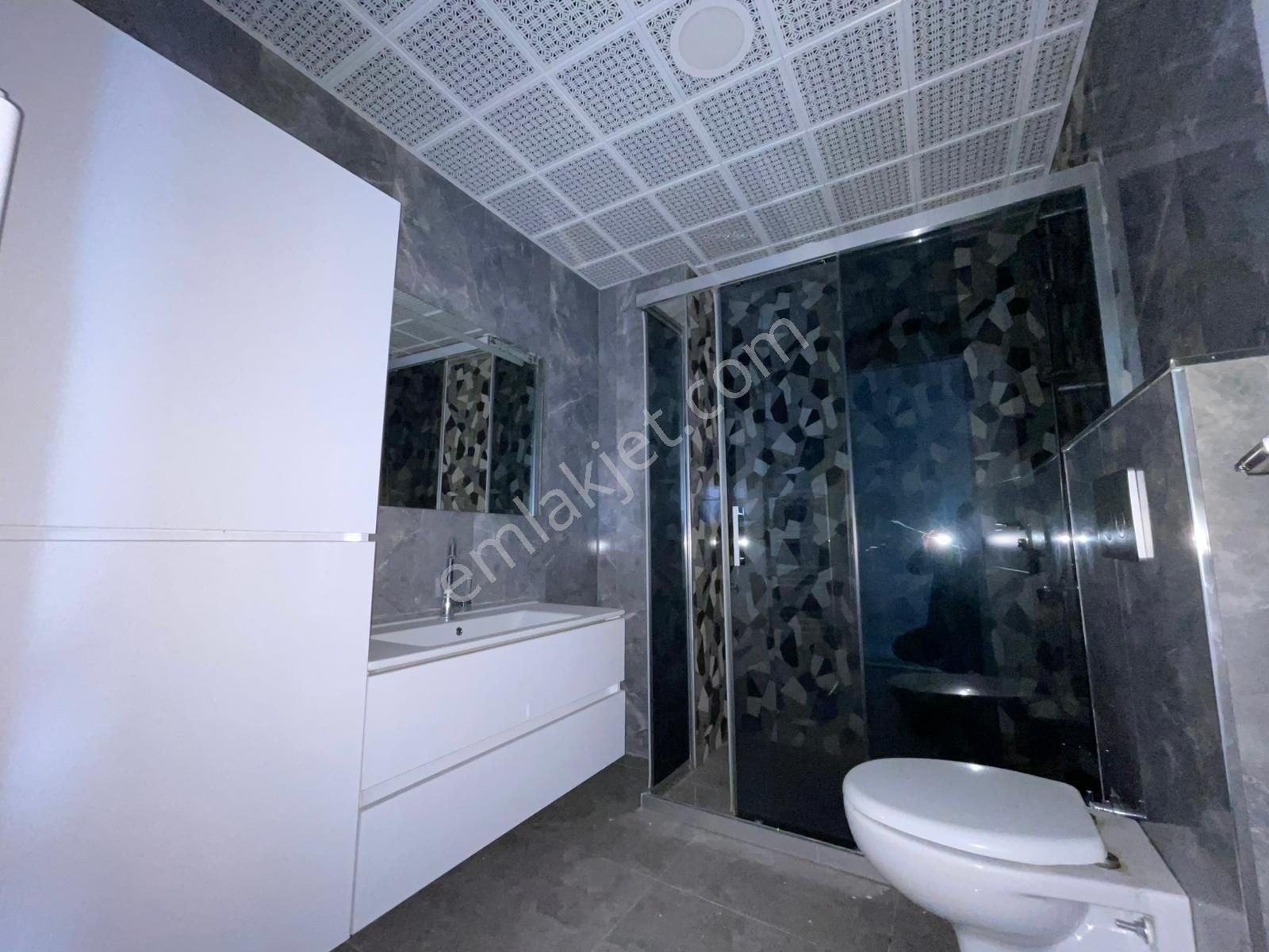 Ovacık'ta Çift Girişli Çift Mutfaklı Kilerli Saunalı Full Yapılı - Görsel 13