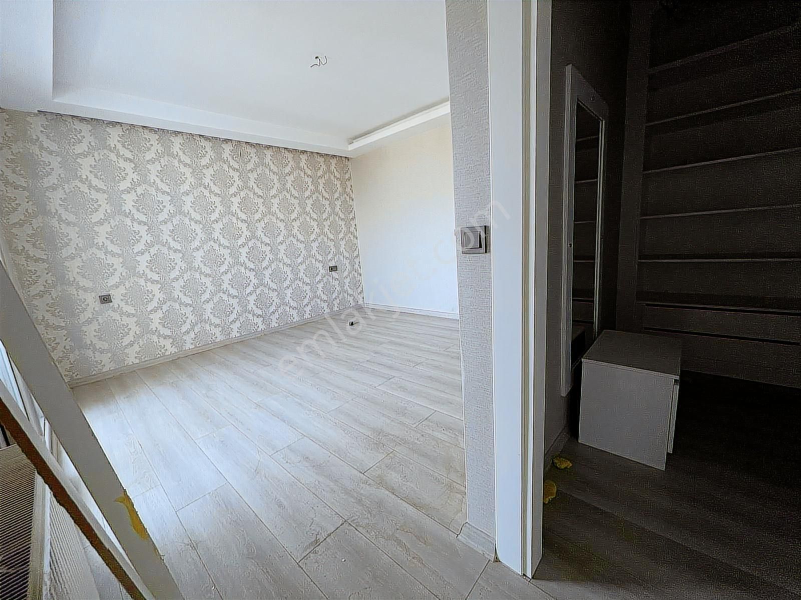 Ovacık'ta Çift Girişli Çift Mutfaklı Kilerli Saunalı Full Yapılı - Görsel 26