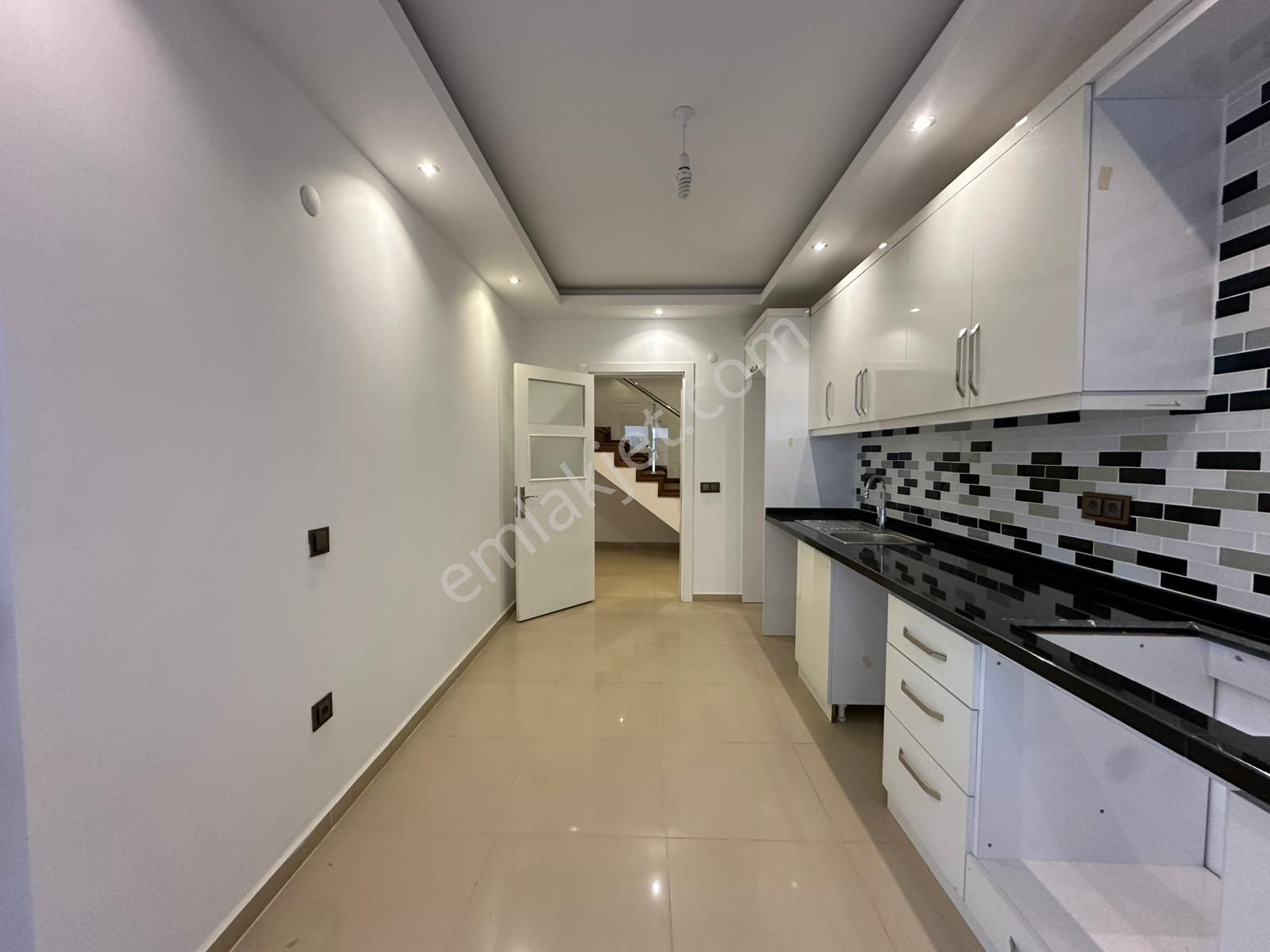 Alanya Fığla Mah. Satılık 5+1 Ayrı Mutfak Geniş Dubleks Daire - Görsel 8