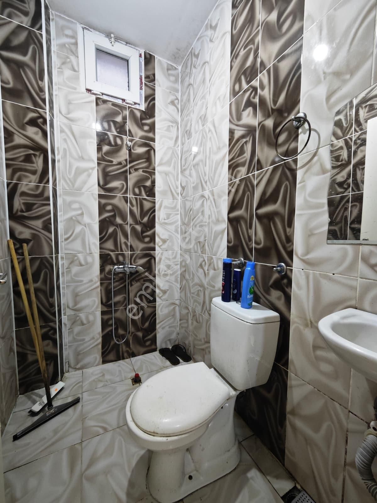 Beşikkaya'da Cadde Üzerinde Asansörlü Düz Giriş 2+1 Satılık Daire !!! - Görsel 22