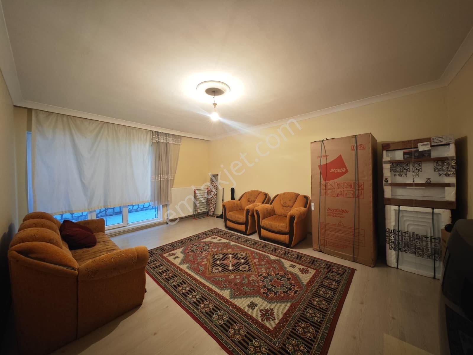 Beşikkaya'da Cadde Üzerinde Asansörlü Düz Giriş 2+1 Satılık Daire !!! - Görsel 6