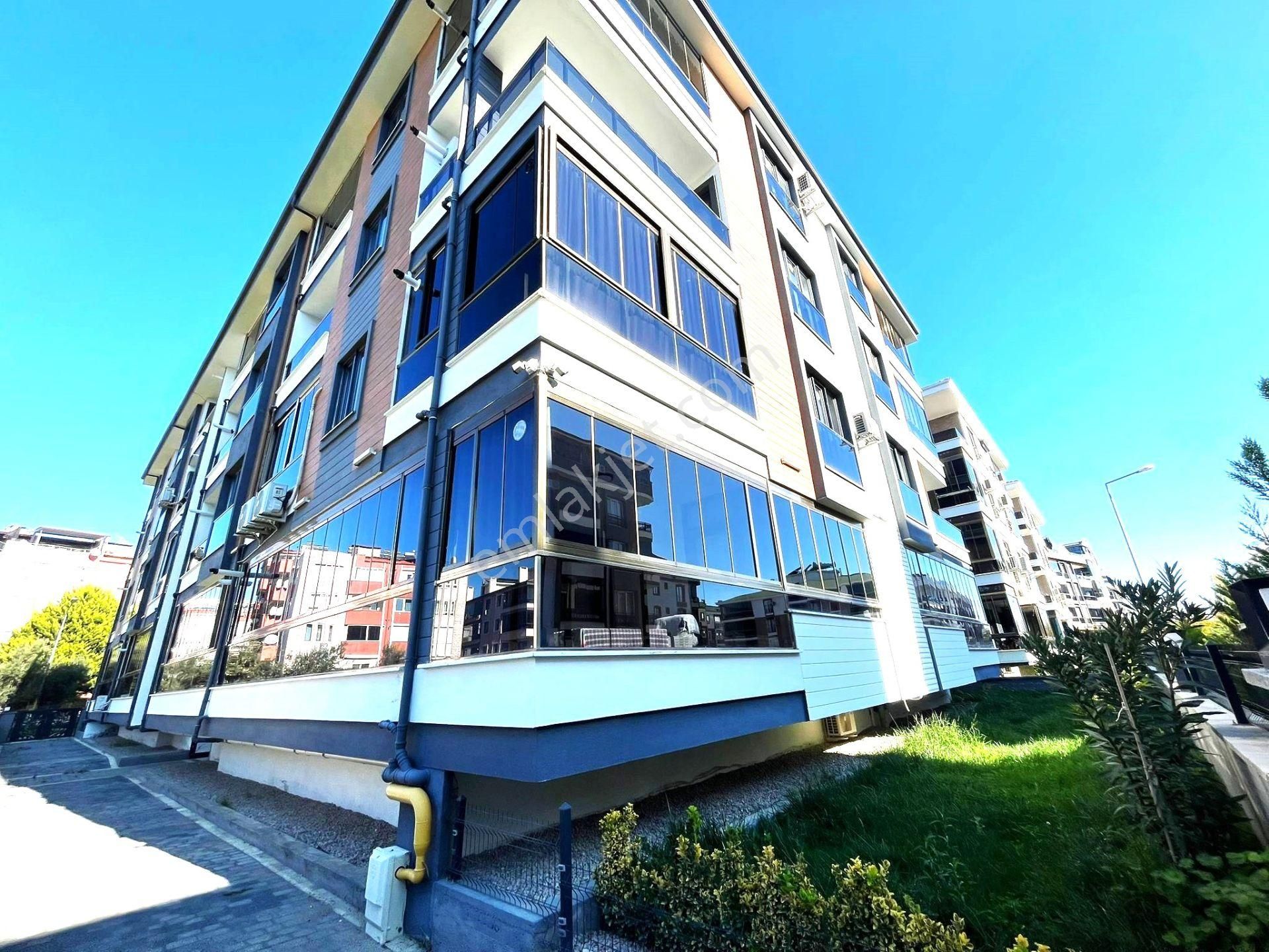 💦aygül'den 💧akçay'da💦 Geniş Balkonlu Ön Cephe Doğalgaz Kombili Kapalı Otoparklı 2+1 Satılık Daire