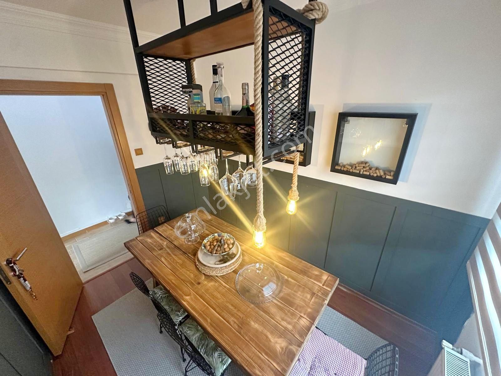 Adatepe Sahilde Lüks Yapılı 3.kat Ferah 2+1