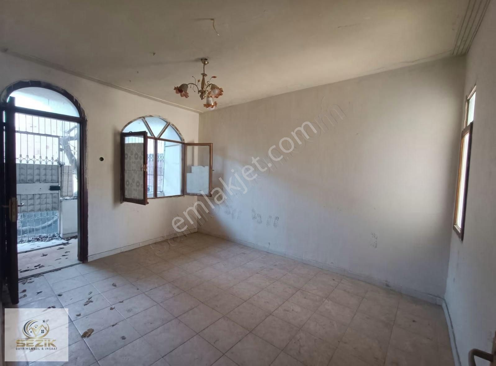 Şehitduran Mahalesi Topel Durağı Civarı Komple Satılık Müstakil - Görsel 12