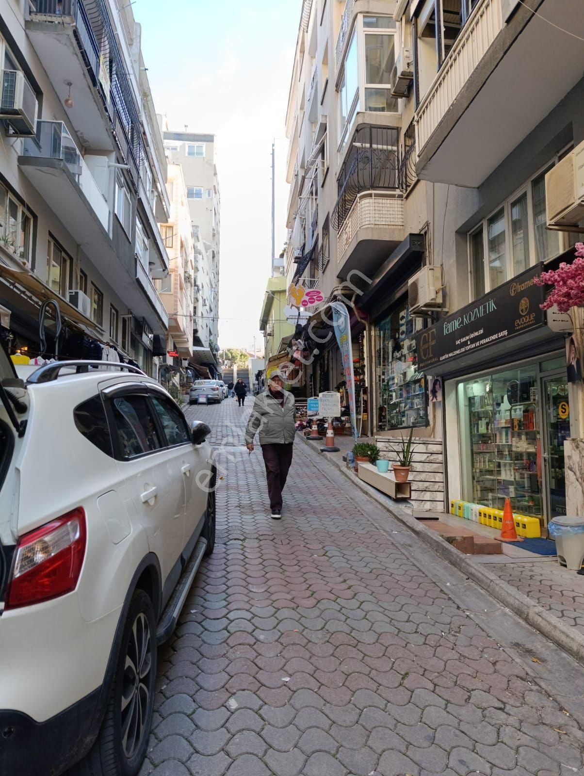 Dere Sokağında 130 M2 Batarkatlı Wc Li Mutfaklı - Görsel 14