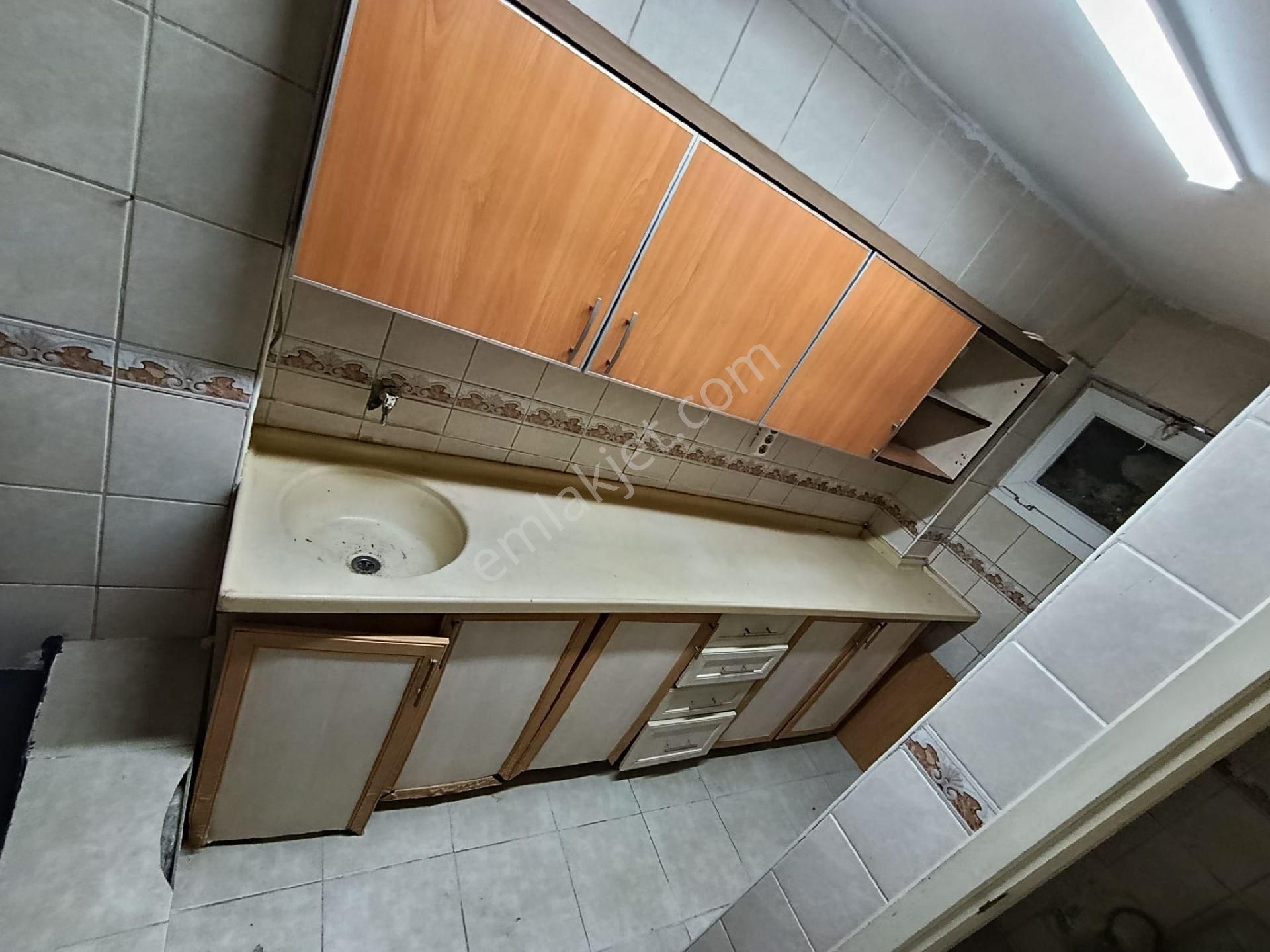 Dere Sokağında 130 M2 Batarkatlı Wc Li Mutfaklı - Görsel 5