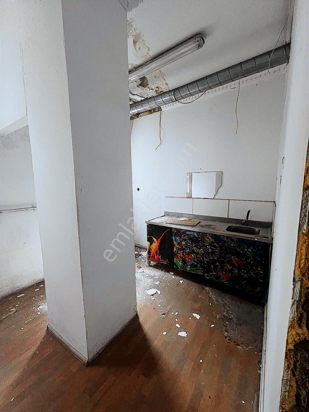 Tiyap Dan Bağcılar Gülbahar Caddesi'nde 1. Kat 1250 M2 Depo - Görsel 18