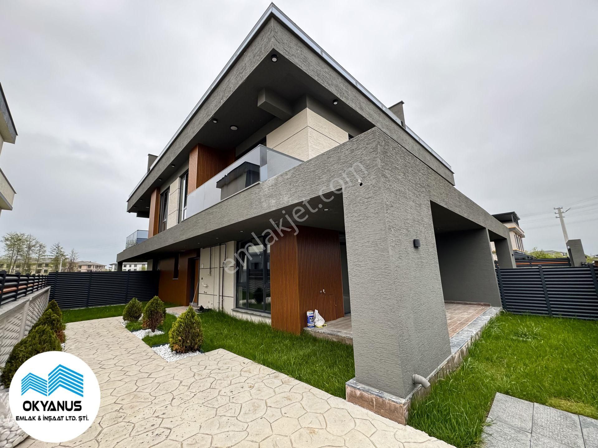 Sakarya Karasu’da Modern Tasarımlı 3+1 Satılık Villa - Görsel 3
