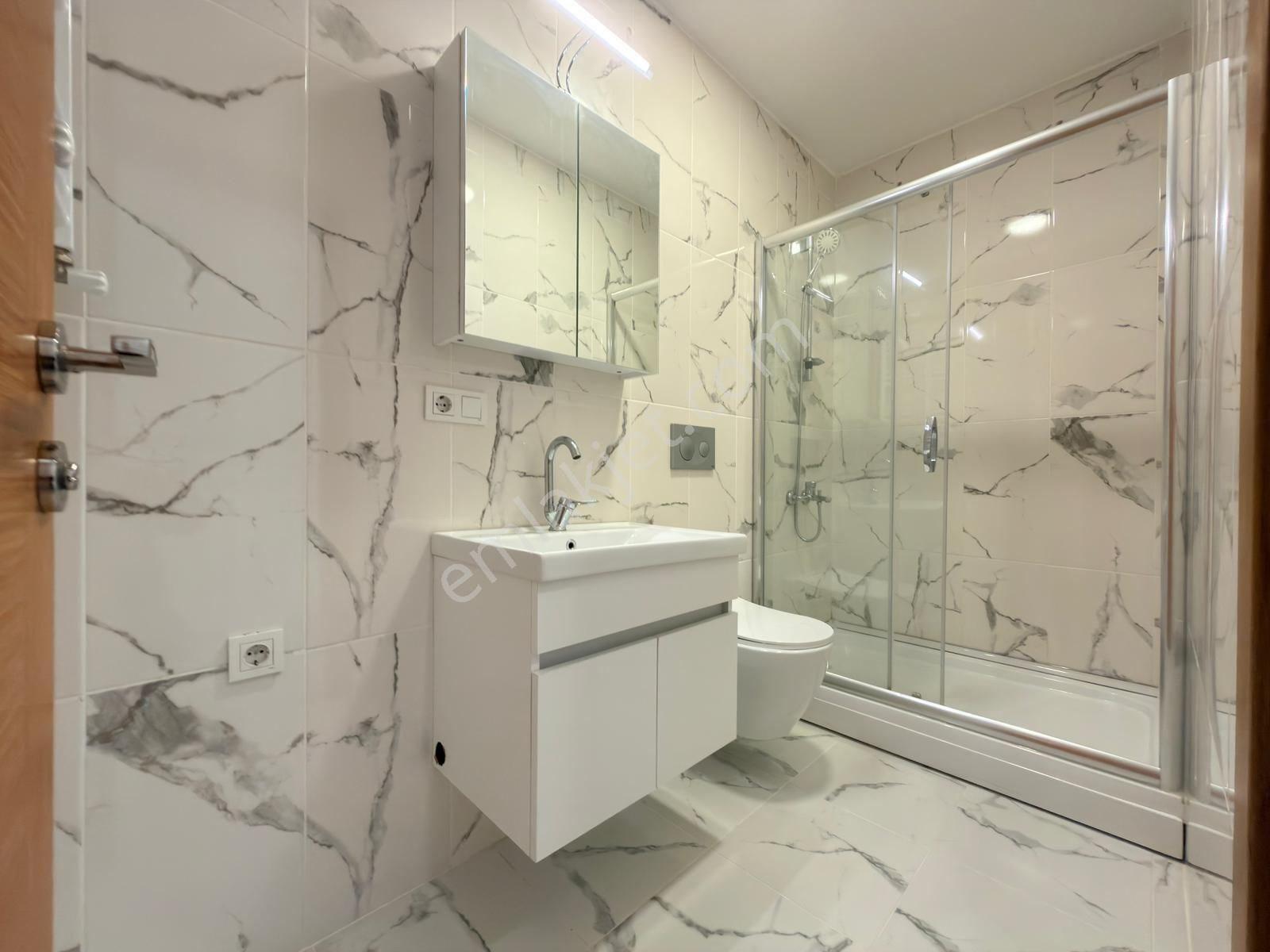 █ Konfor █ Küçükyalı Çınarda Ön Güney Cephe Ara Kat Balkonlu 2+1 - Görsel 30