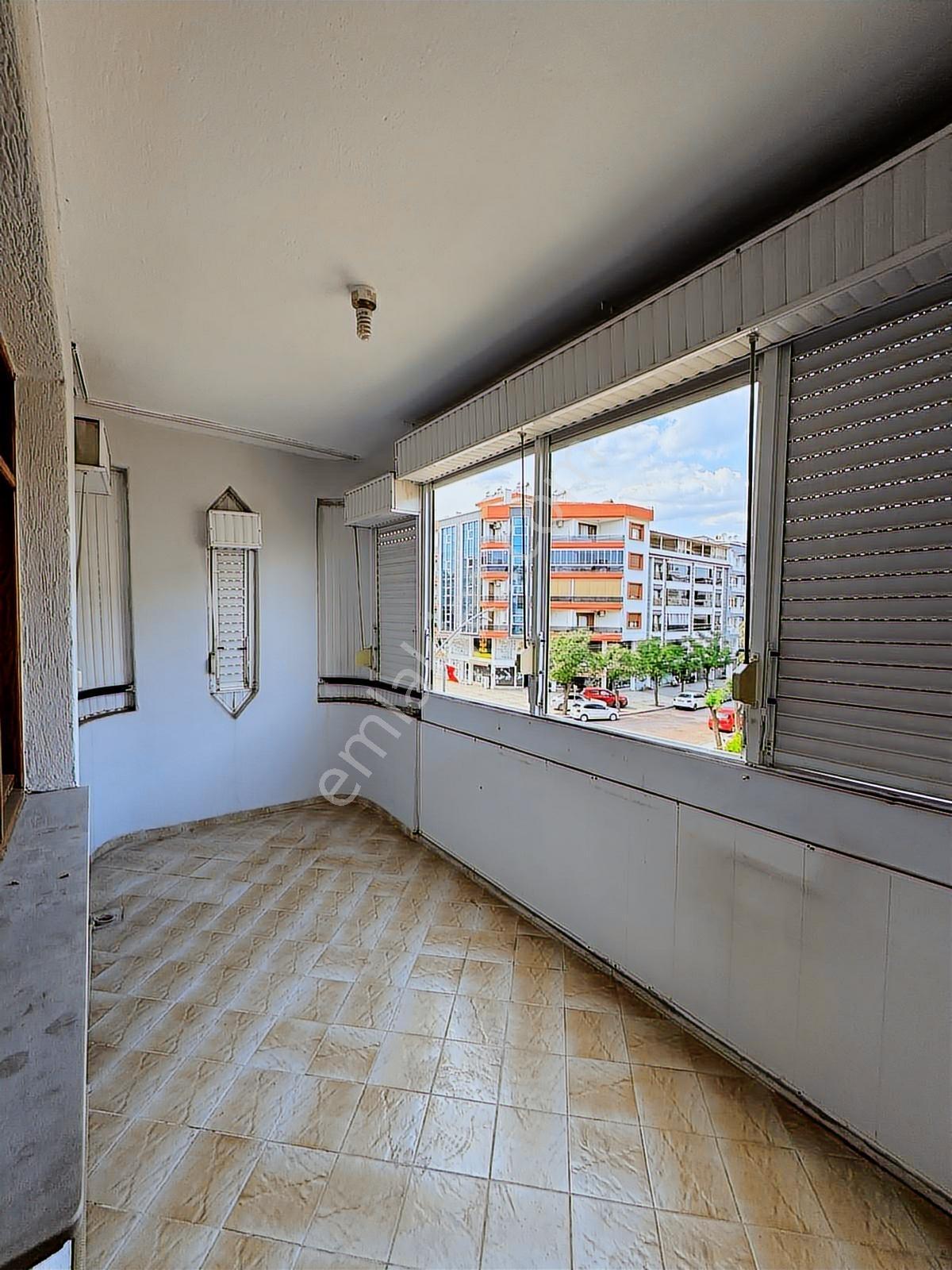 Çınarlı Caddesi Üzerinde Kiralık 3+1 Jeotermalli Daire - Görsel 11