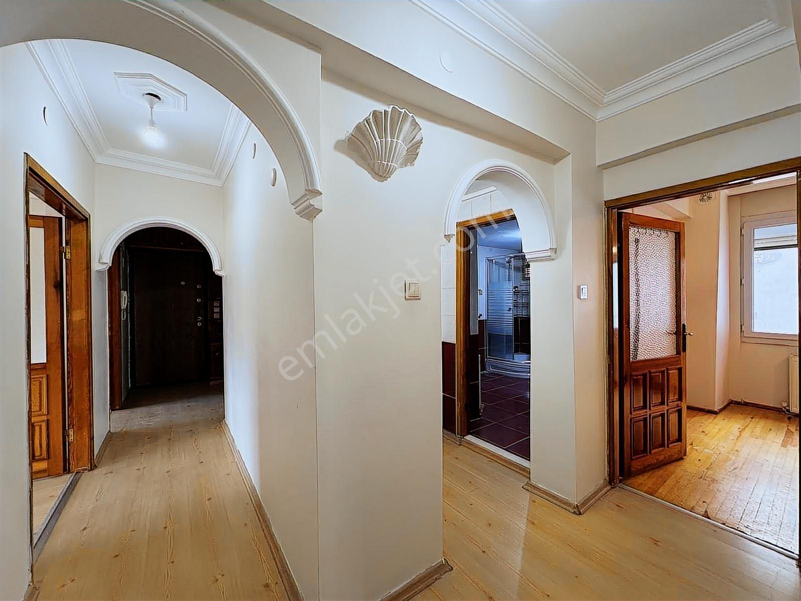 Çınarlı Caddesi Üzerinde Kiralık 3+1 Jeotermalli Daire - Görsel 10