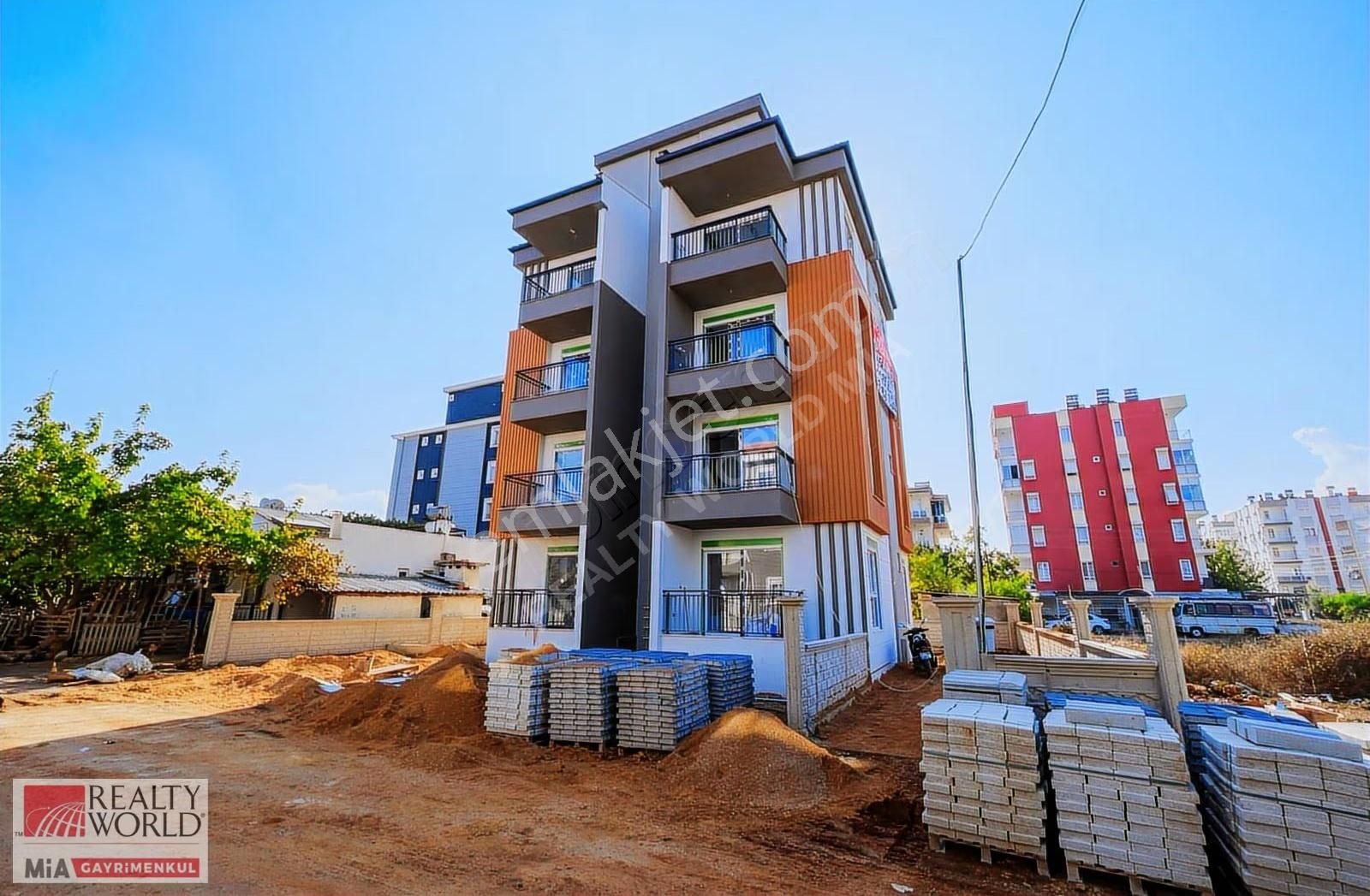 Döşemealtı Yeniköy Merkez'de 1+1 Sıfır İskanlı Lüks Daire - Görsel 21