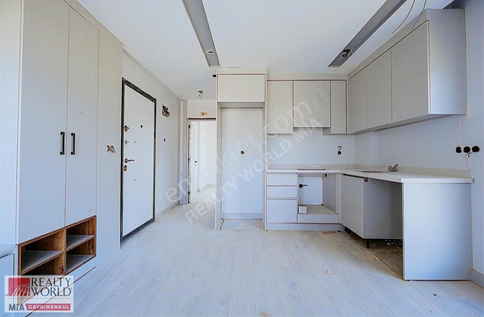 Döşemealtı Yeniköy Merkez'de 1+1 Sıfır İskanlı Lüks Daire - Görsel 3