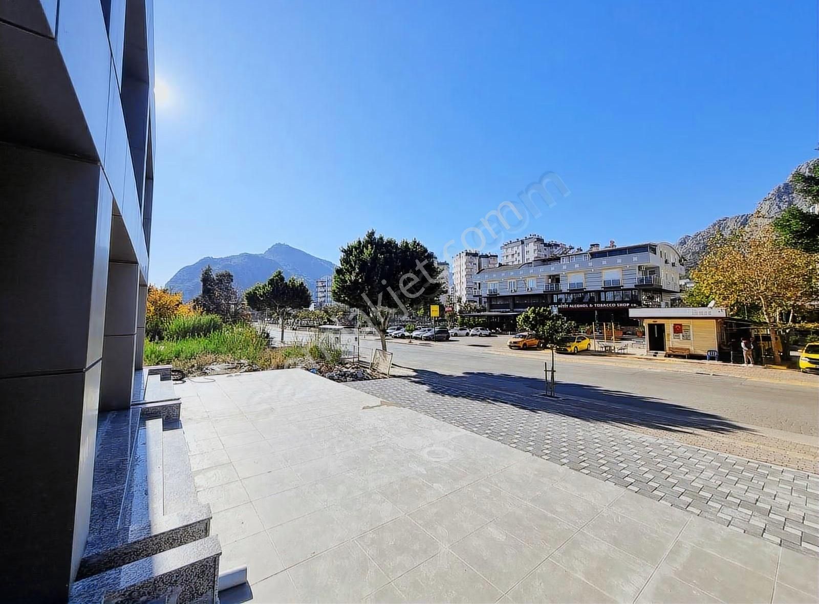 Konyaaltı Devlet Hast.'i Dibinde Ana Cadde Üzeri Kiralık Dükkan - Görsel 21