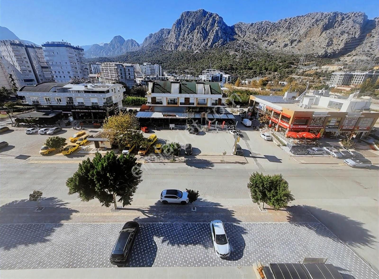 Hurma'da Cadde Üstü Hastane Dibin De Kiralık 1+1 Daire+ Ofis - Görsel 13